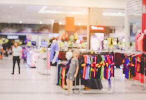 shopping centro commerciale sfocato in casa con leggero per stile di vita concetto foto