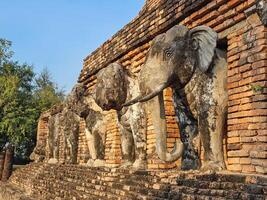 wat chang lom a Sukhothai storico parco, Tailandia foto