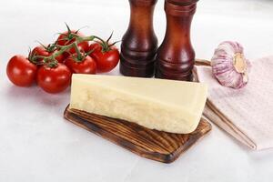 pezzo italiano difficile parmigiano formaggio foto