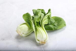 asiatico cucina fresco crudo insalata pak choi foto