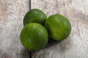 verde acida tropicale lime frutta foto