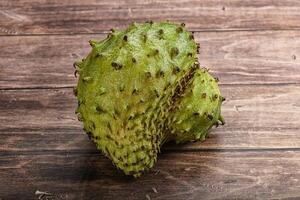 dolce maturo succoso esotico soursop foto