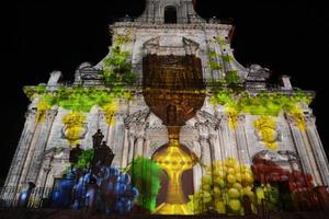 mappatura sulla facciata della basilica di san sebastiano a palazzolo acreide foto