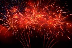 fuochi d'artificio per dare il benvenuto al nuovo anno foto