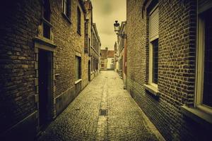 tipico vicolo di Bruges foto