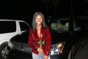 camille winbush con il macchina, Lexus, compleanno presente camille winbush dolce 16 ° compleanno festa marina del rey, circa febbraio 11, 2006 foto