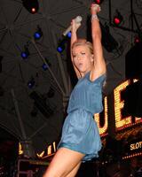 Giuliana comunque l'esecuzione a il acm vetrina su fremont strada nel las Las Vegas, nv su aprile 3, 2009 foto