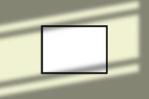 mockup di cornice per foto orizzontale nera con sovrapposizione di ombre e sfondo di colore pastello