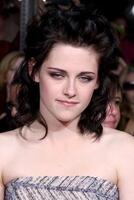 kristen stewart in arrivo a il nuovo Luna prima quello di mann Westwood villaggio Teatro Westwood, circa novembre 16, 2009 foto