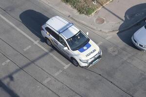 ternopil, Ucraina - luglio 7, 2023 ucraino pattuglia polizia bianca auto con polizia luci e decalcomanie nel giorno foto