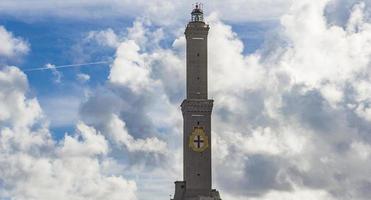 faro di genova in italia foto