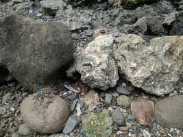 vicino su Visualizza e sfondo di strano modelli di rocce nel un' montagnoso la zona prese durante sci di fondo viaggio nel sulawesi, Indonesia. foto