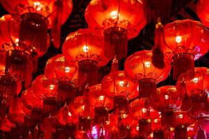 rosso lanterne parola significare benedizione, bene Salute e ricchezza, ottenere ricco decorazione per Cinese nuovo anno Festival. foto