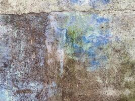 sporco e antico calcestruzzo parete con un' spiegazzato carta effetto. foto