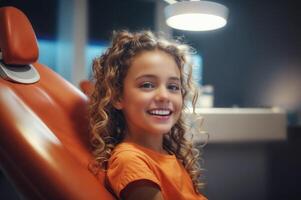 ai generato un' giovane ragazza con Riccio capelli è seduta nel un' dentale sedia e sorridente a il telecamera. foto