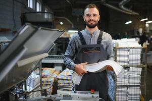 stampa Casa, sperimentato tecnico lavori su uv stampante. produzione opera foto