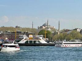 17 di aprile 2023 - Istanbul, tacchino - paesaggio urbano e hagia sophia foto