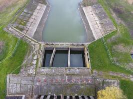 acqua pompaggio stazione di irrigazione sistema di riso campi. Visualizza foto