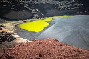 verde laguna a EL golfo, lanzarote, canarino isole foto