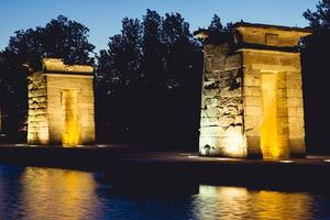 tempio di debod a notte, Madrid Spagna foto