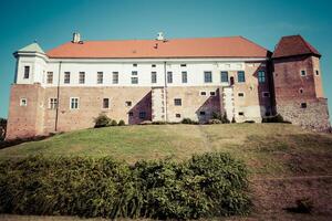 vecchio castello a partire dal 14 secolo nel sandomierz è collocato di vistola fiume - il il più lungo e maggiore nel Polonia. foto