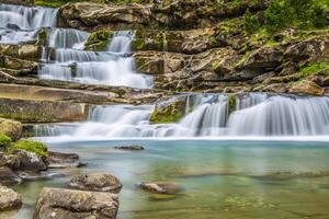 gradi de soaso. cascata nel il spagnolo nazionale parco ordesa e monte perduto, pirenei foto