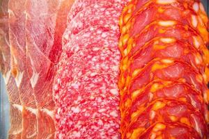 salsiccia carne affettata assortita salame, chorizo, jamon prosciutto
