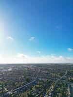 alto angolo Visualizza di nord luton città di Inghilterra UK durante freddo e luminosa giorno di inverno. novembre 7°, 2023 foto