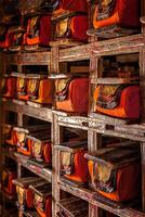 manoscritti fogli nel tibetano buddista monastero foto