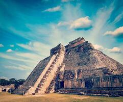 Maya piramide nel uxmal, Messico foto