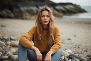 ai generato ritratto di bellissimo giovane femmina donna seduta su il ghiaia su il spiaggia foto