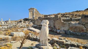 De los isola, un' gioiello nel il Egeo mare, detiene ricco mitologico e archeologico significato foto