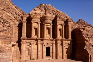 bellezza di rocce e antico architettura nel petra, Giordania. antico tempio nel petra, Giordania. foto