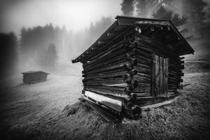 di legno fienile nel il stubai Alpi foto