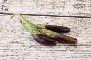 bambino biologico viola melanzana mucchio foto