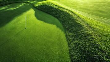 ai generato lussureggiante verde textures e raffinato dettagli specchio il precisione di golf foto