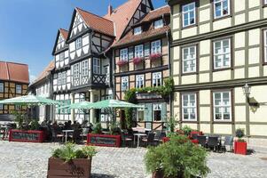 Quedlinburg, Germania - 2015, piazza con metà timbered case, Quedlinburg, Harz, Sassonia anhalt, Germania, unesco mondo eredità luogo foto