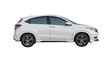 lato Visualizza di bianca hatchback auto isolato su bianca sfondo con ritaglio sentiero foto