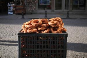 Turco bagel simit vendita nel un' furgone foto