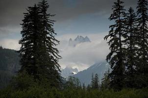 montagna del castello, fiume stikine foto