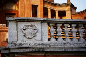 Chiesa di santo luca nel bologna nel il ambientazione sole foto