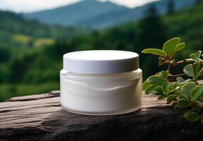 ai generato foto bianca cosmetico crema vaso su un' tavolo dietro a naturale montagna sfondo