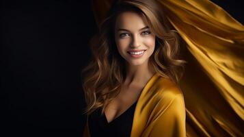 ai generato un' bellissimo donna nel un' d'oro vestito sta su un' nero minimalista sfondo e sembra a il telecamera sorridente foto