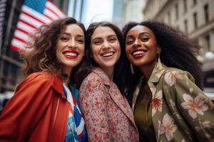 ai generato tre amiche ridendo felicemente mentre abbracciare ogni altro nel un' città strada foto