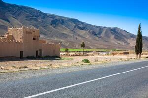 deserto strada nel Marocco foto