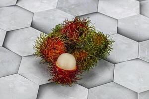 dolce succoso tropicale frutta rambutan foto