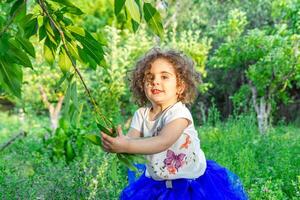 ritratto di un' poco bambino, ritratto di un' poco ragazza, ritratto di un' bambino foto