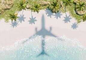 aereo ombra di aereo su tropicale spiaggia con palma alberi foto