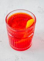 bicchiere di negroni foto