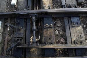 vicino su scatti di un' ferrovia traccia. foto